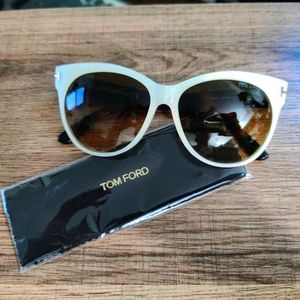 Tom Ford sunglasses like new